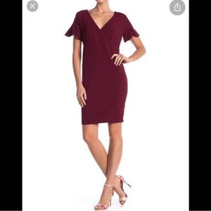 Alexia Admor | burgundy v-neck dress - surplice Flutter sleeve Medium